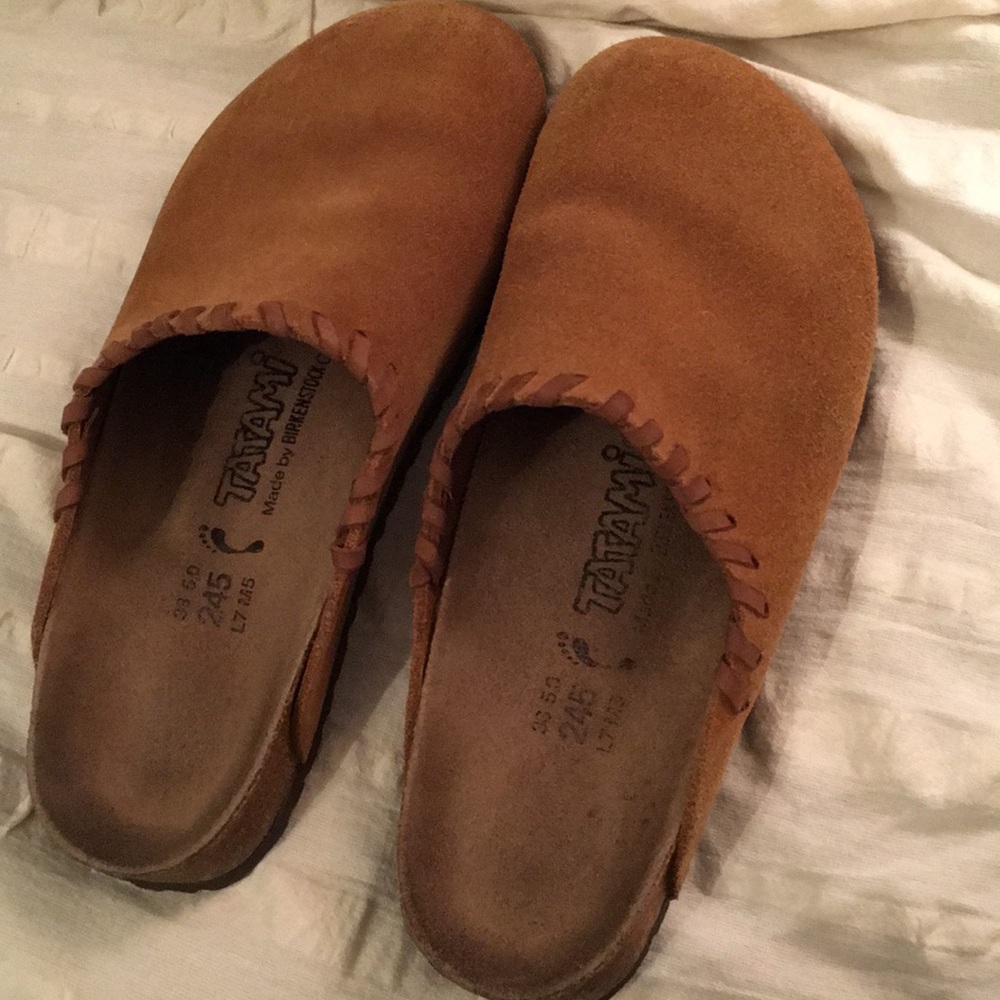 •Birkenstock clogs•